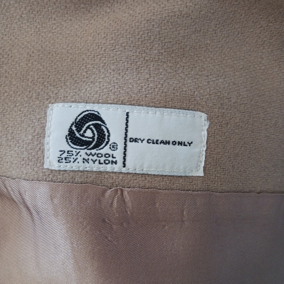 Women's 1940's?  3 piece VINTAGE Panther Skirt Suit - Picture 11 of 16